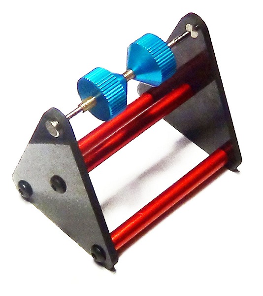 Magnetic prop balancer